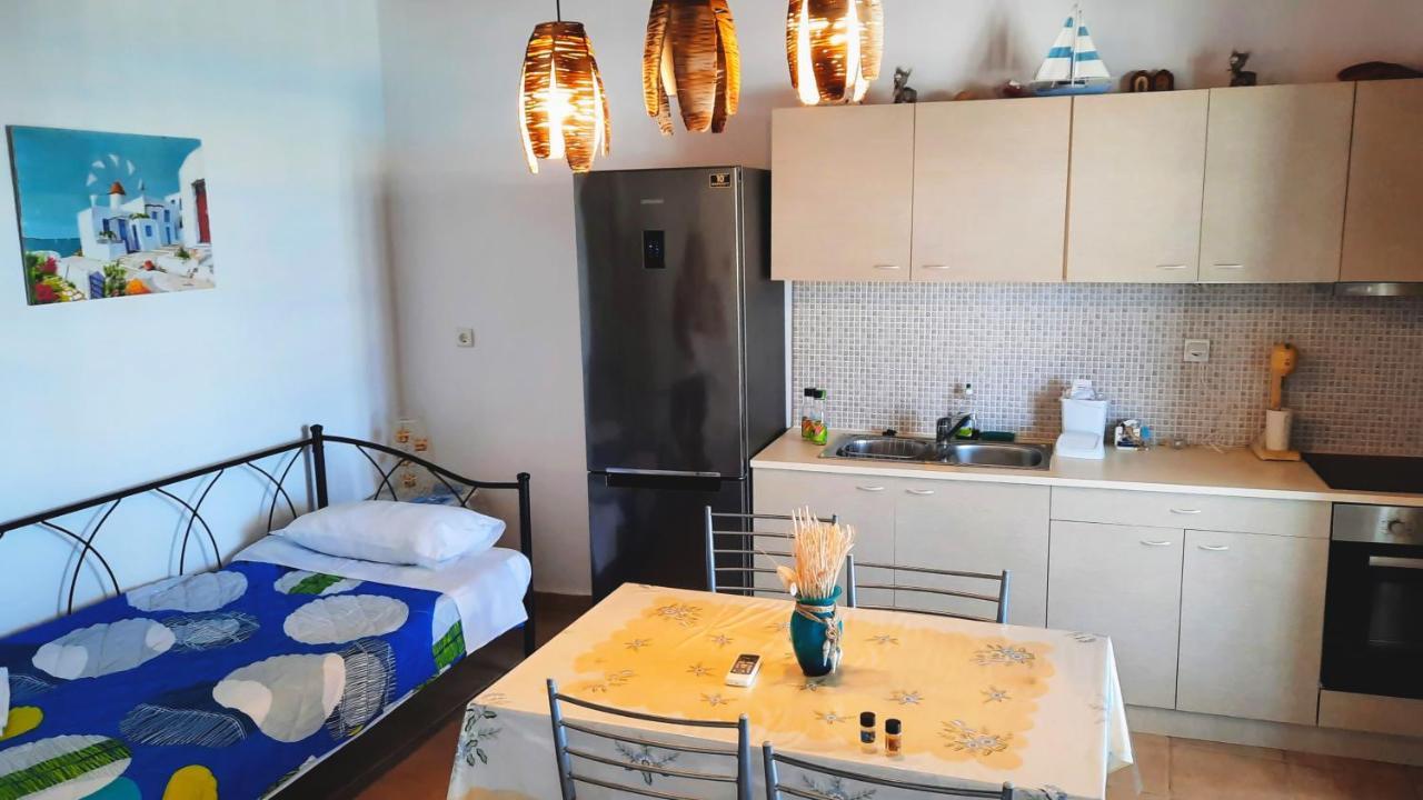 Seaside Residence Kiki Prassa,Kímolos Екстериор снимка