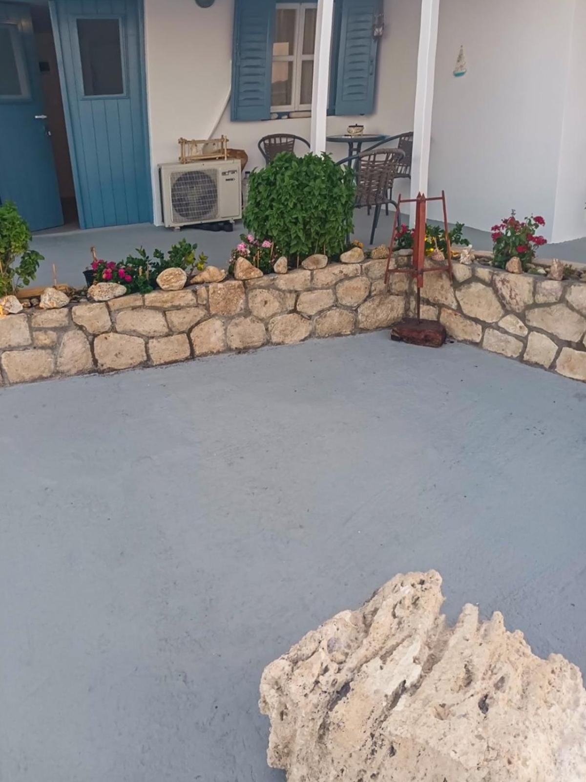 Seaside Residence Kiki Prassa,Kímolos Екстериор снимка