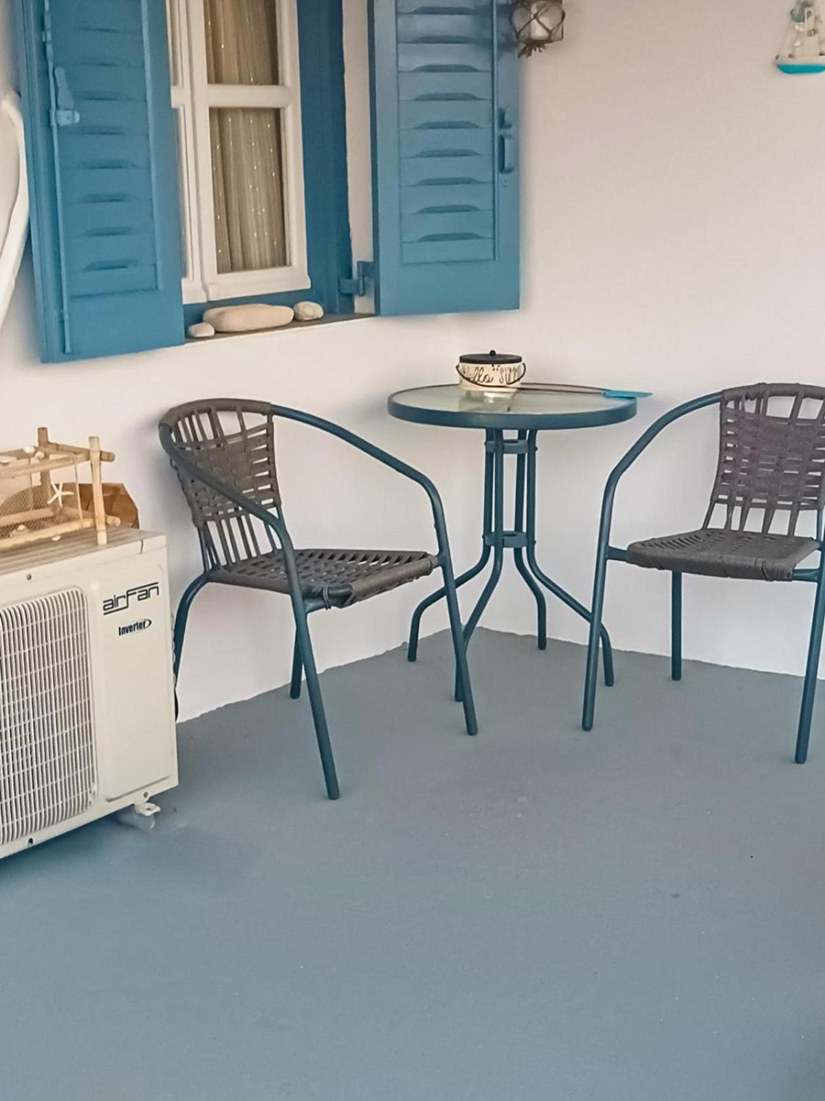 Seaside Residence Kiki Prassa,Kímolos Екстериор снимка